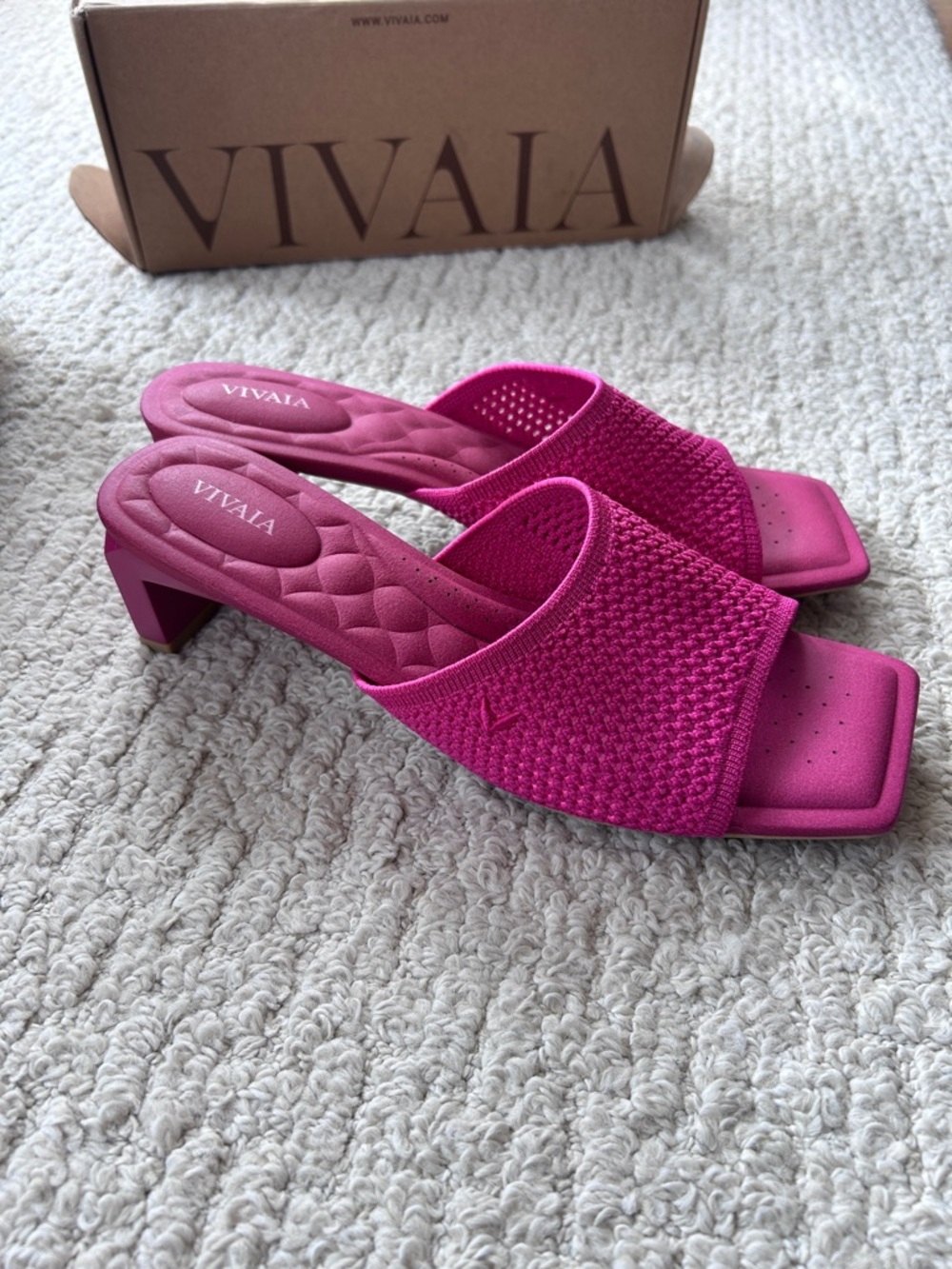 Vivaia Pink Square-Toe Block Heel Sandals - Picture 7 of 9